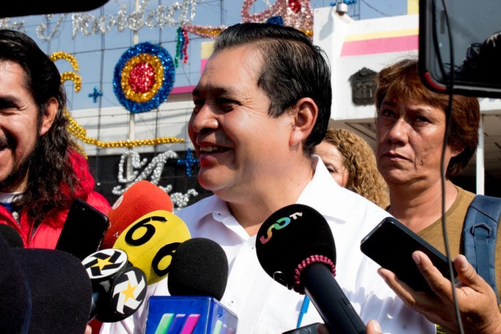 Neza recolecta su basura en Triciclos