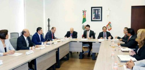 Distinguen con presea “honor Estado de México” la eficiencia y profesionalismo de docentes mexiquenses