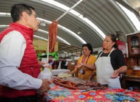 En beneficio de la ciudadanía y los comerciantes mexiquenses, rehabilitan mercados regionales