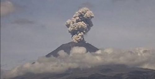 Emite volcán #Popocatépetl 233 exhalaciones acompañadas de vapor de agua, gases volcánicos y ligeras cantidades de ceniza. Continúa en Semáforo #AmarilloFase2