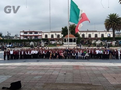 Durante acto cívico alcalde de #Ozumba niega tener algún acuerdo con los extorsionadores