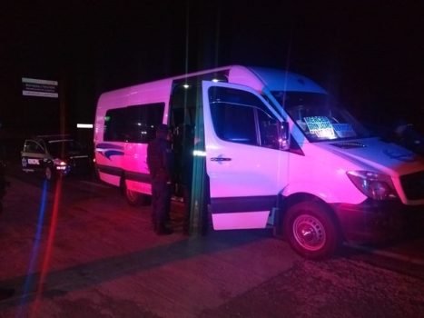 Chofer de  ruta 85 es impactado por arma de fuego en la carretera federal México Cuautla en Ozumba