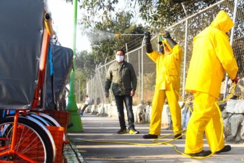 Sanitizan en Amecameca 450 unidades de transporte público y más de mil bicitaxis