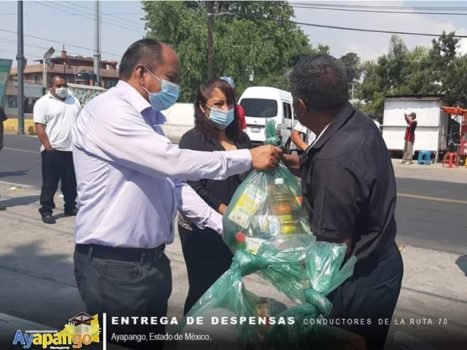 Alcalde de Ayapango entregó despensas a conductores de la Ruta 70