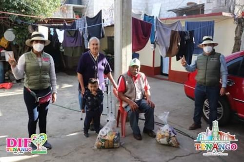 En Tenango Del Aire continúan con la entrega de despensas siguiendo en la cabecera municipal.