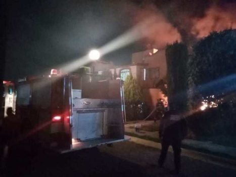 Casa habitación se incendia por descuido de la dueña en #Ixtapaluca