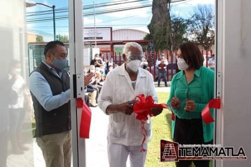 Entregan salón de usos multiples de la Casa del Adulto mayor en Temamatla