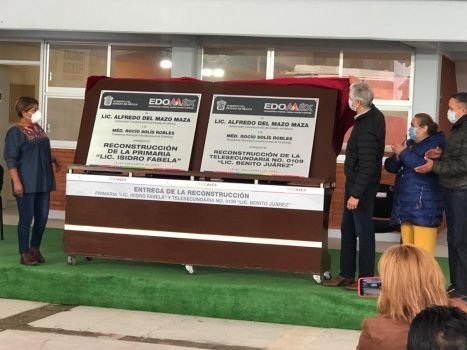Gobernador del Edomex entrega la reconstrucción de dos escuelas que fueron dañadas por el sismo del 2017 en Ecatzingo