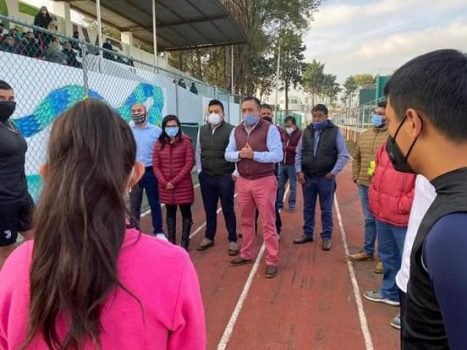 Edil de Temamatla entrega obra de rehabilitación de la unidad deportiva Ignacio Pichardo Pagaza