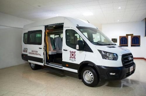 Gobierno municipal de Chalco entrega camioneta a ejidatarios