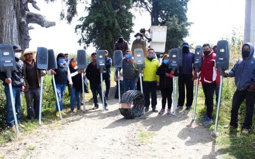 Instala Gobierno de Amecameca luminarias en la Delegación de San Diego Huehuecalco