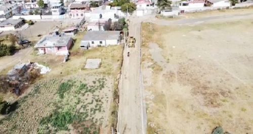 Gobierno de Ozumba realiza trabajos de reparación en la calle Corregidora