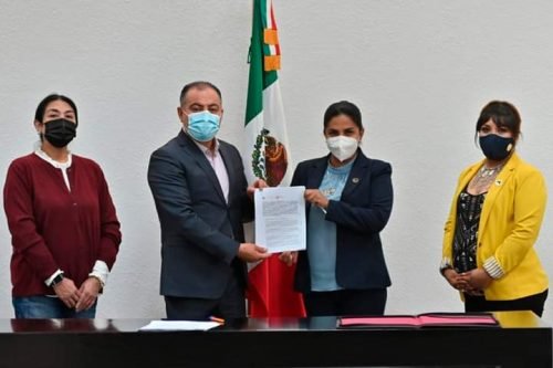 Edil de Chalco firma convenio con el Colegio de Mujeres Profesionales para brindar capacitaciones gratuitas