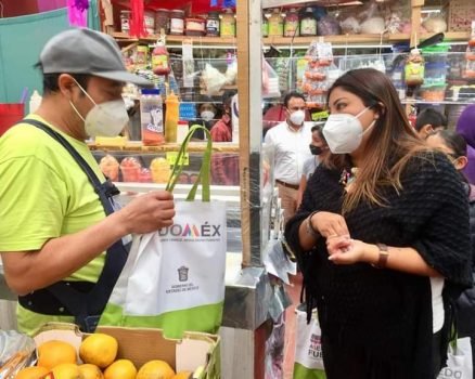 La diputada Anaís Burgos apoya al comercio local