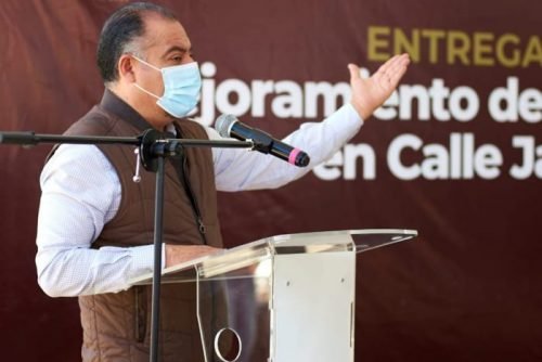 Edil de Chalco entregó la obra de mejoramiento del drenaje sanitario en la calle Jacarandas
