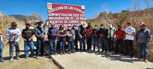 Inauguran rodamientos de camino saca-cosecha en Ozumba