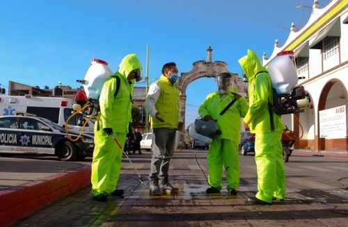 Dos mil unidades de transporte público en Amecameca fueron sanitizadas  