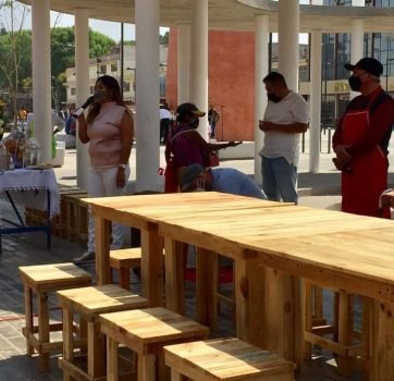 Anaís Burgos apoya a locatarios del Mercado Tradicional de Chalco
