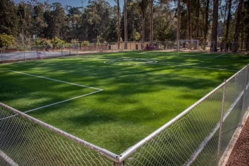 159 habitantes de la delegación Popo Park serán beneficiados con la cancha de fútbol