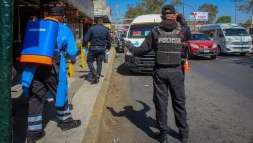 Implementan módulos móviles para la sanitización de autos y transporte público en Ixtapaluca