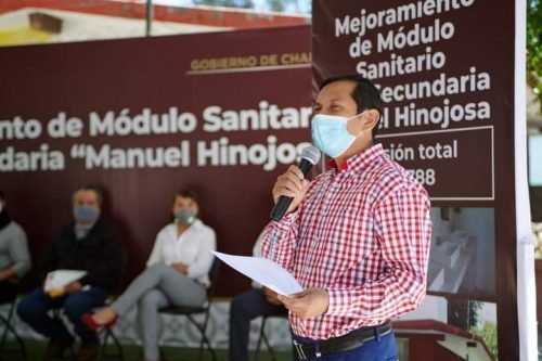 Entregan mejoramiento de módulo sanitario en la secundaria”Manuel Hinojosa” en Chalco