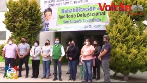 Entregan rehabilitación de auditorio delegacional de Zoyatzingo en Amecameca