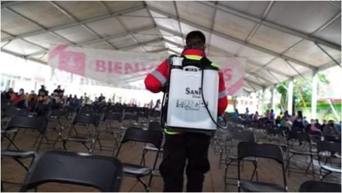 Bomberos de Ixtapaluca apoyan en la jornada de vacunación