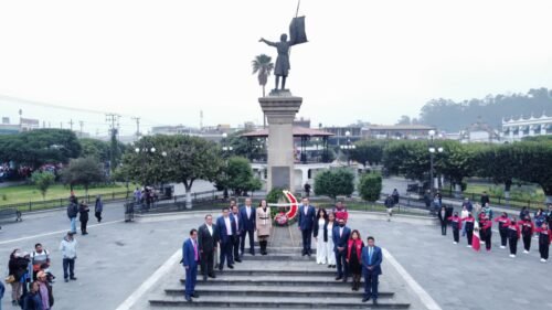 Alcaldesa Ivette Topete encabeza desfile de la revolución mexicana