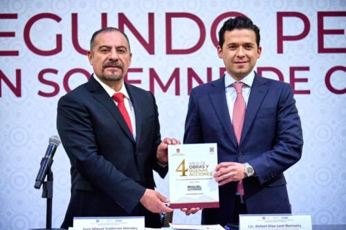 Miguel Gutiérrez presenta su Primer Informe de Gobierno en Sesión solemne de Cabildo