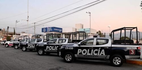 El gobierno municipal de Chalco entrega más patrullas