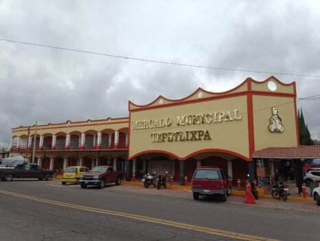 Obras emblemáticas en Tepetlixpa: Mercado, auditorio y universidad intercultural